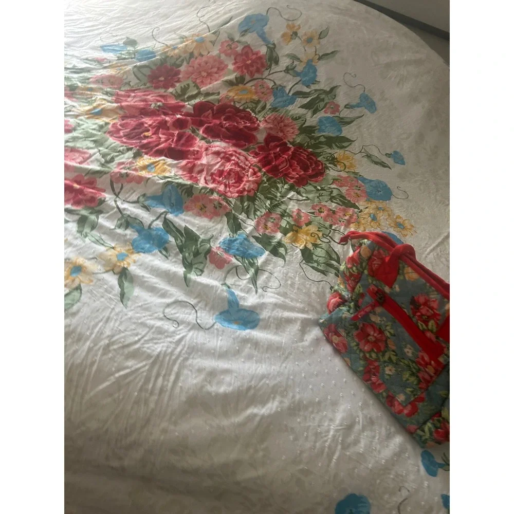 The Pioneer Woman Floral White Swiss Dot Comforter with Matching Tote Bag